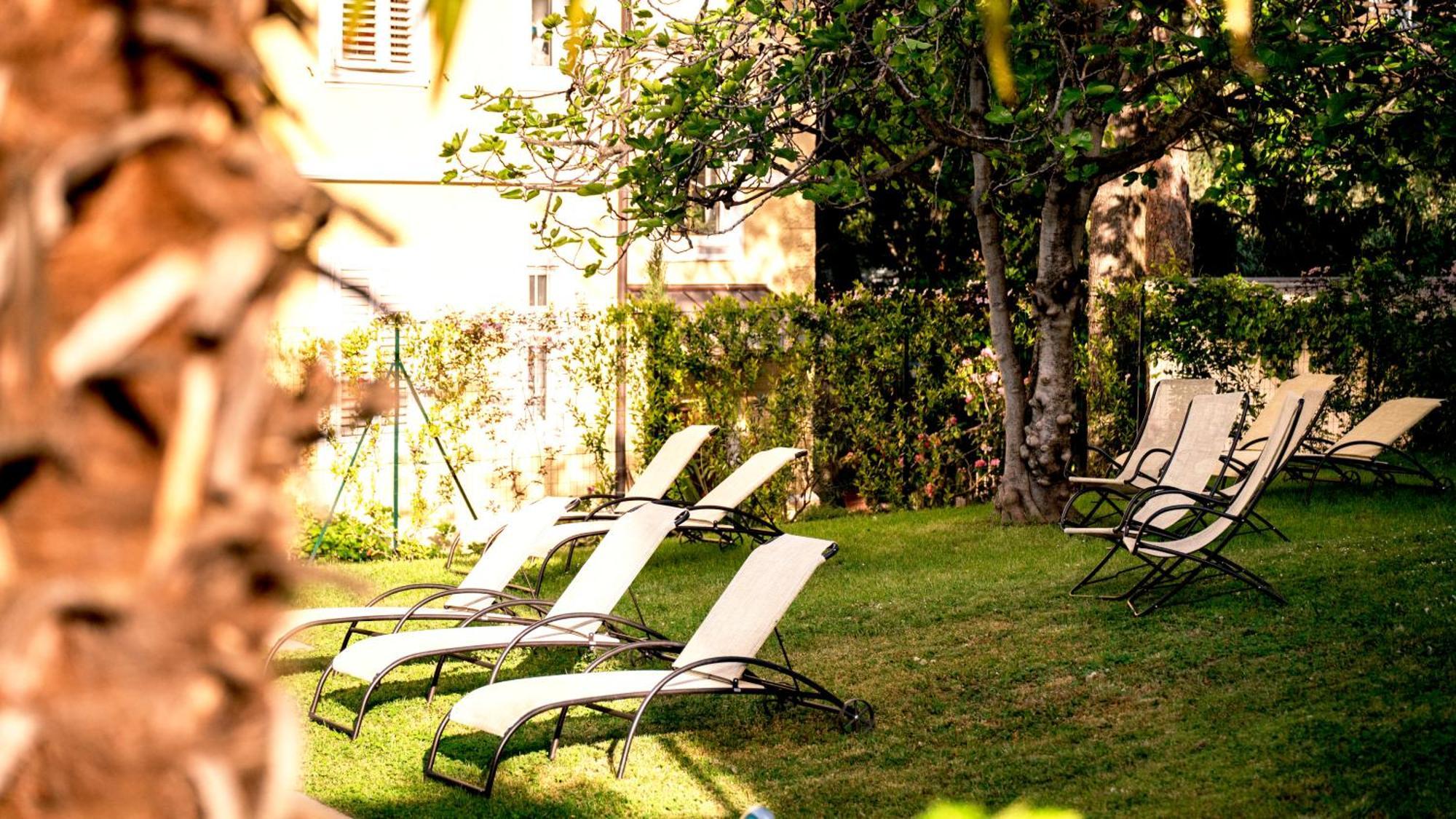 Hotel Villa Laurus Merano Exterior photo