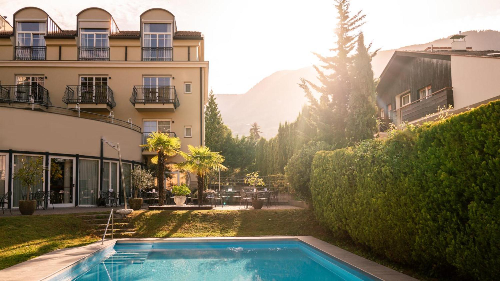 Hotel Villa Laurus Merano Exterior photo