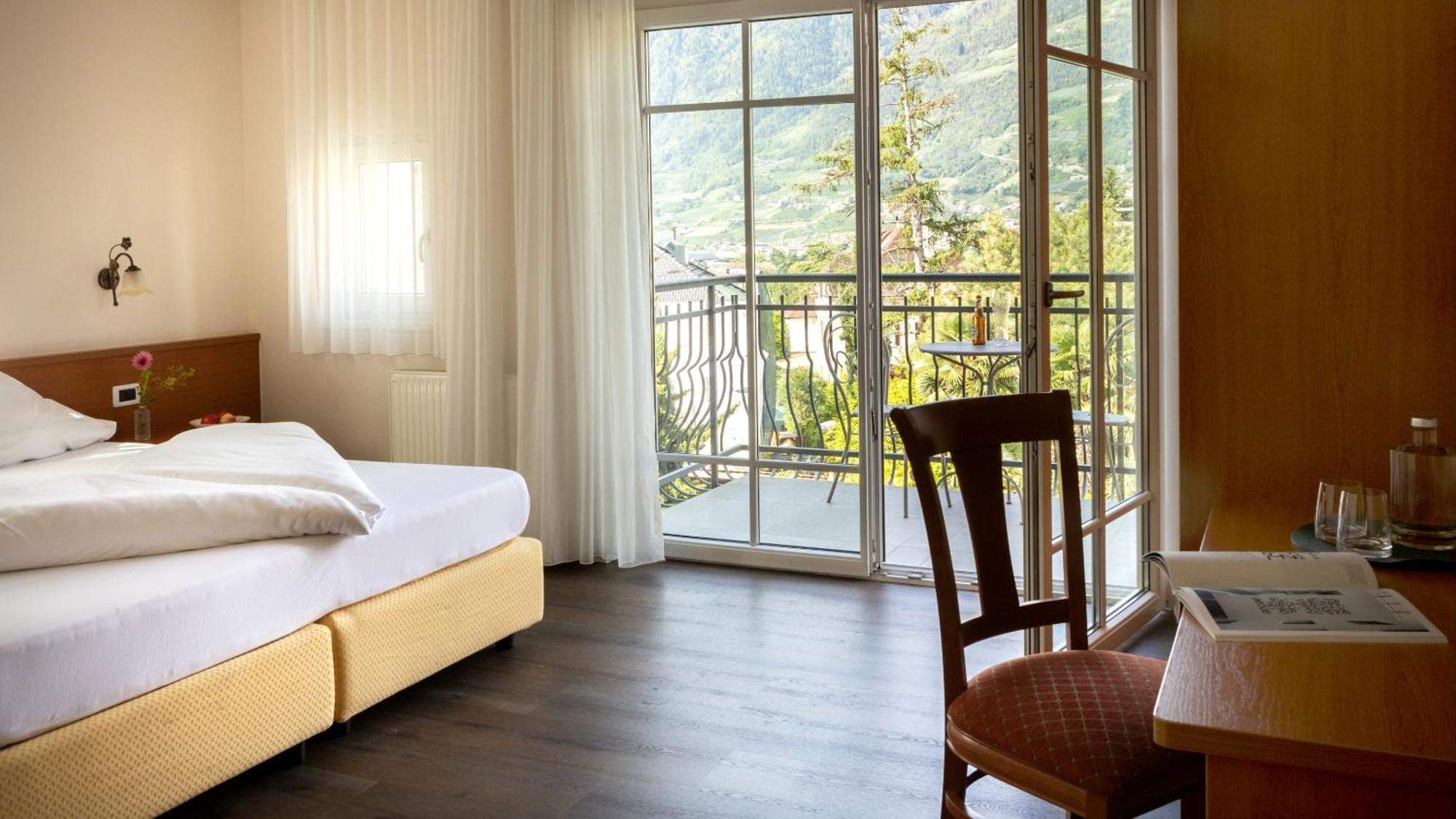 Hotel Villa Laurus Merano Exterior photo